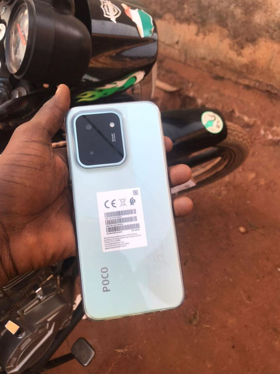 Téléphone POCO blanc