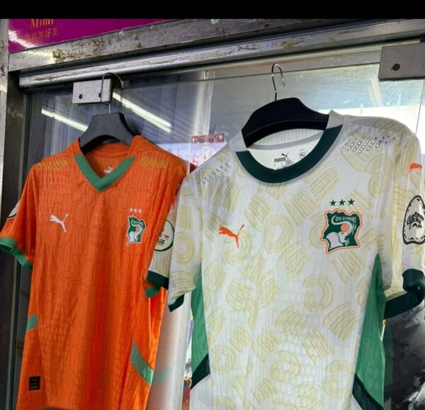 Maillots Équipe de Football