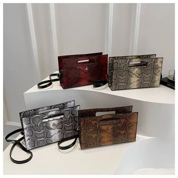 Sac à main imprimé serpent