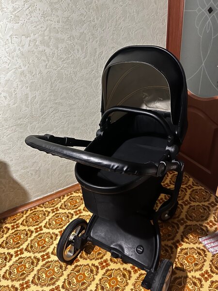 Коляска 2 в 1 экокожа черная Luxmom