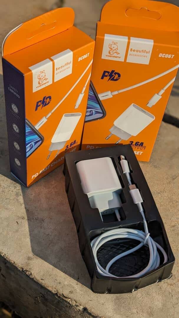 Iphone original fast chargers