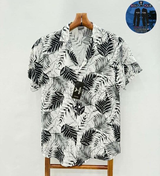 Chemise à motifs tropicaux