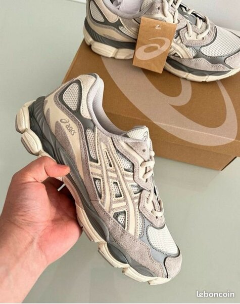 Chaussures de running ASICS