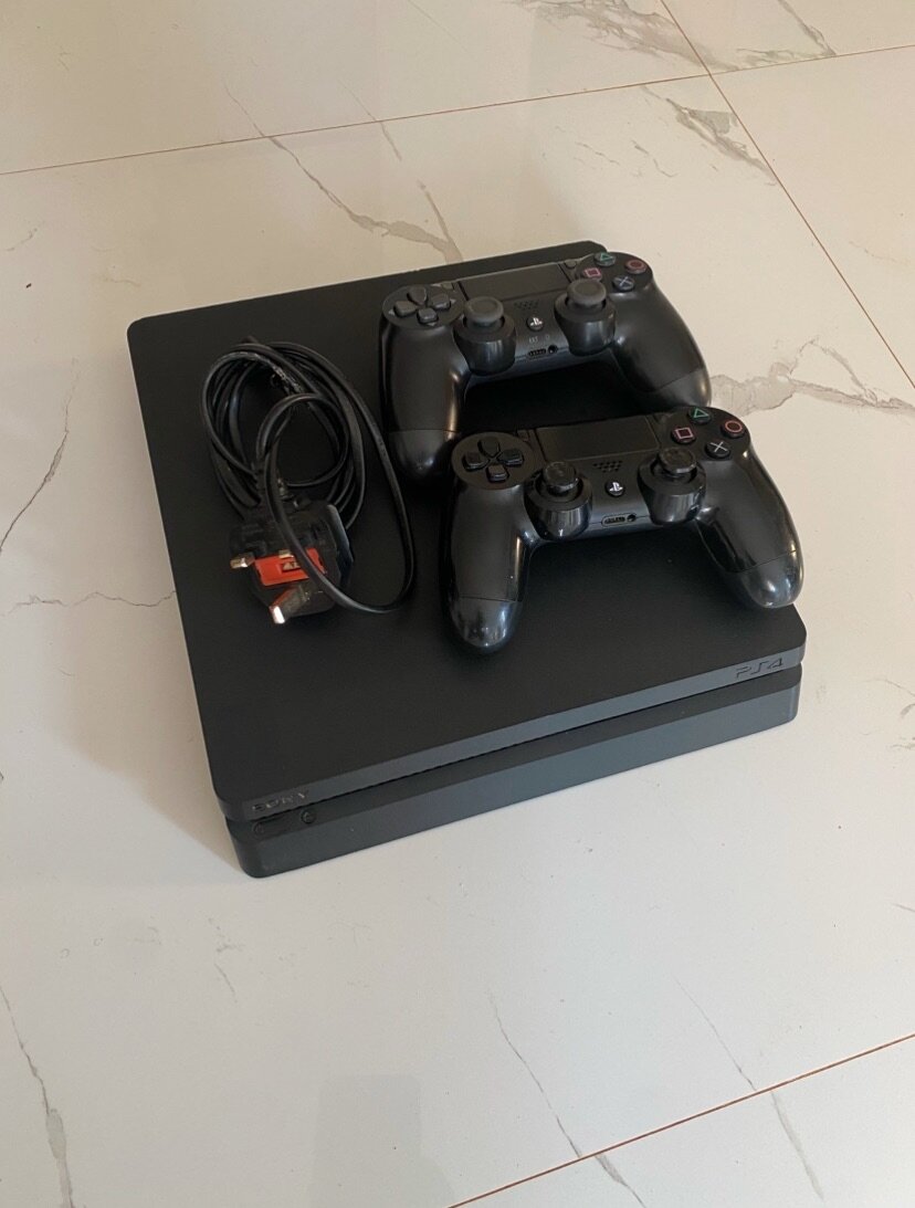 PS4 Slim