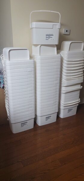Storage buckets (5 gallons)