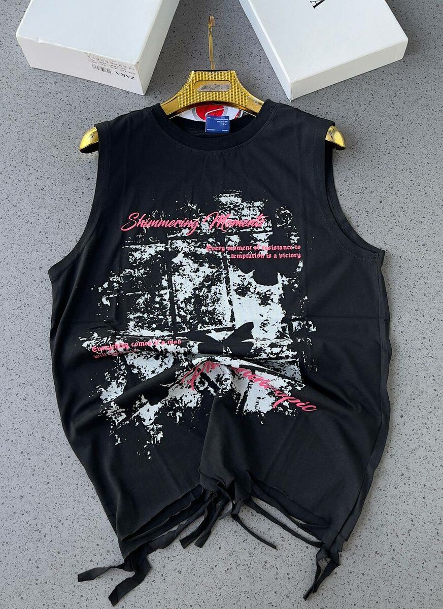 Designed armless shirts