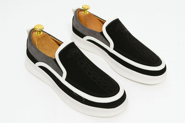 Baskets slip-on élégantes