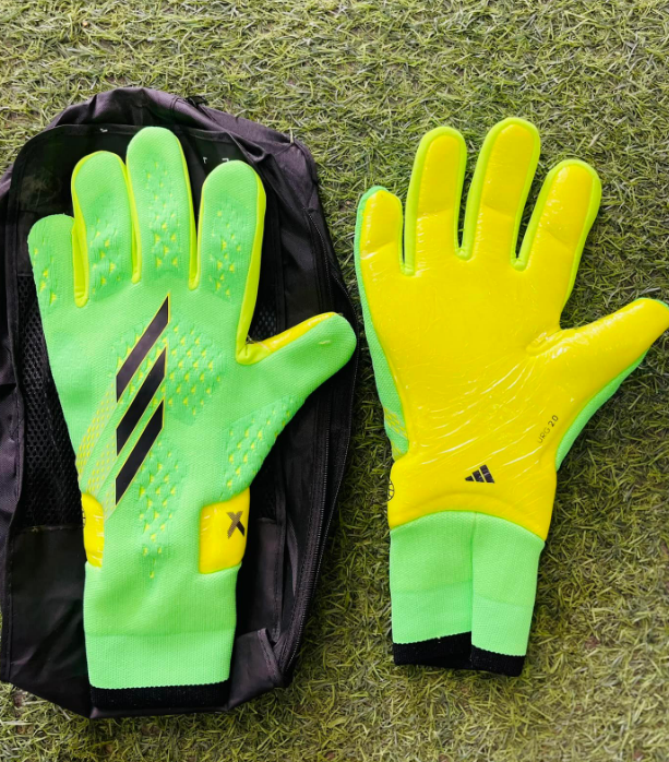 ADIDAS PREDATOR GLOVES