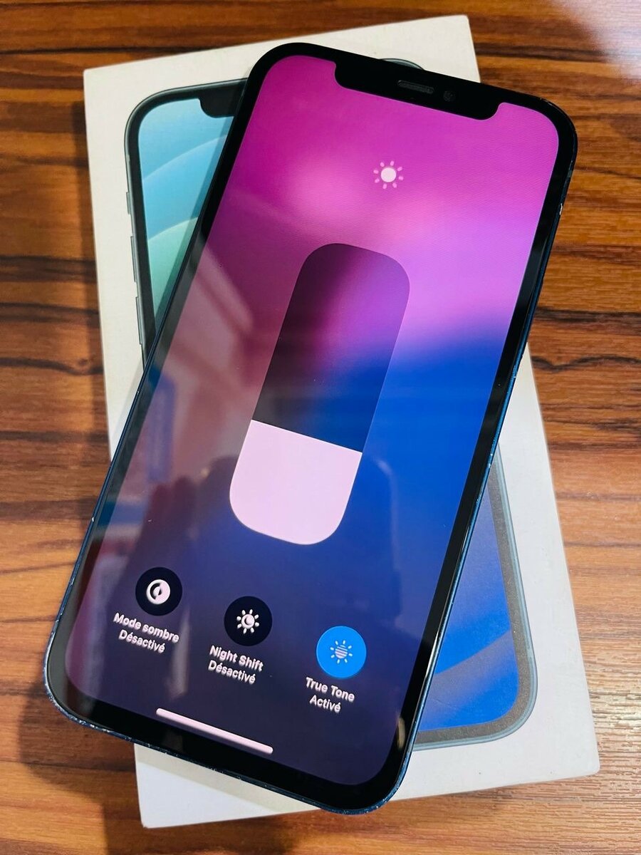 iPhone 12 64giga sans Face ID