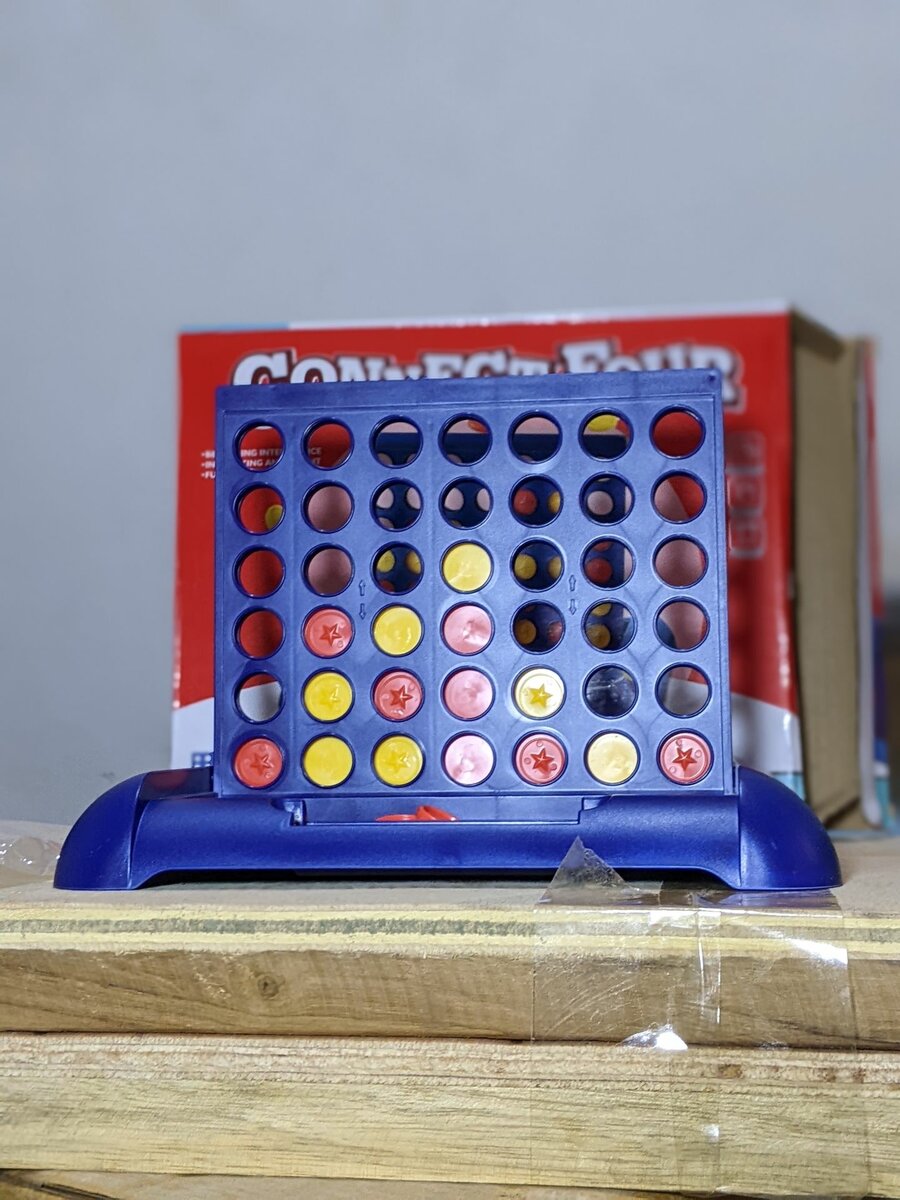 Connect Four - 4 in a Row Brain Game