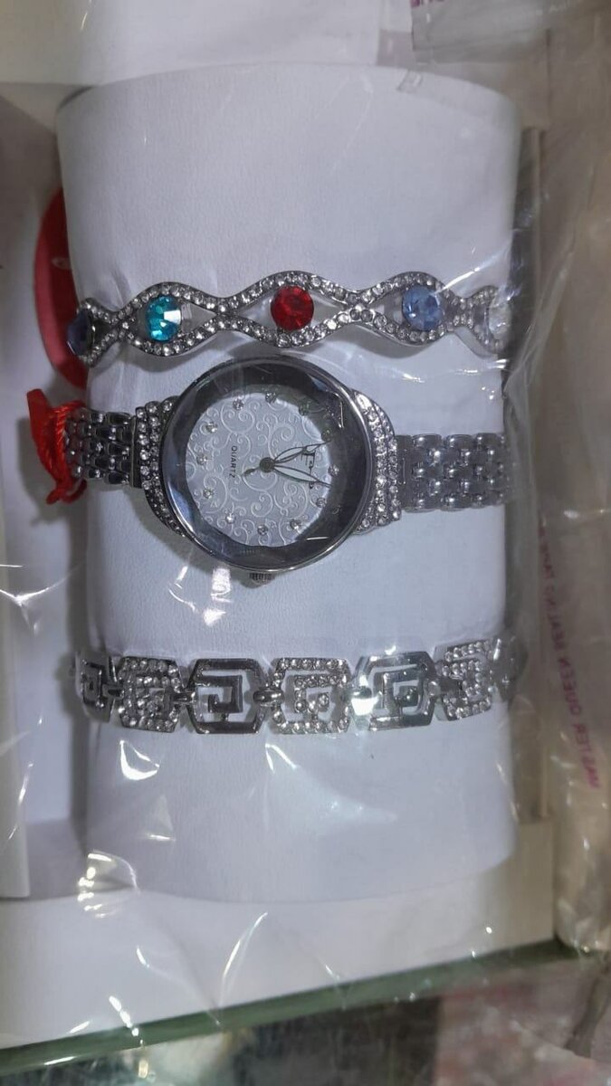 Gift box watches set