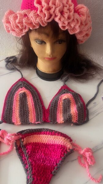 Bikini crochet coloré fait main
