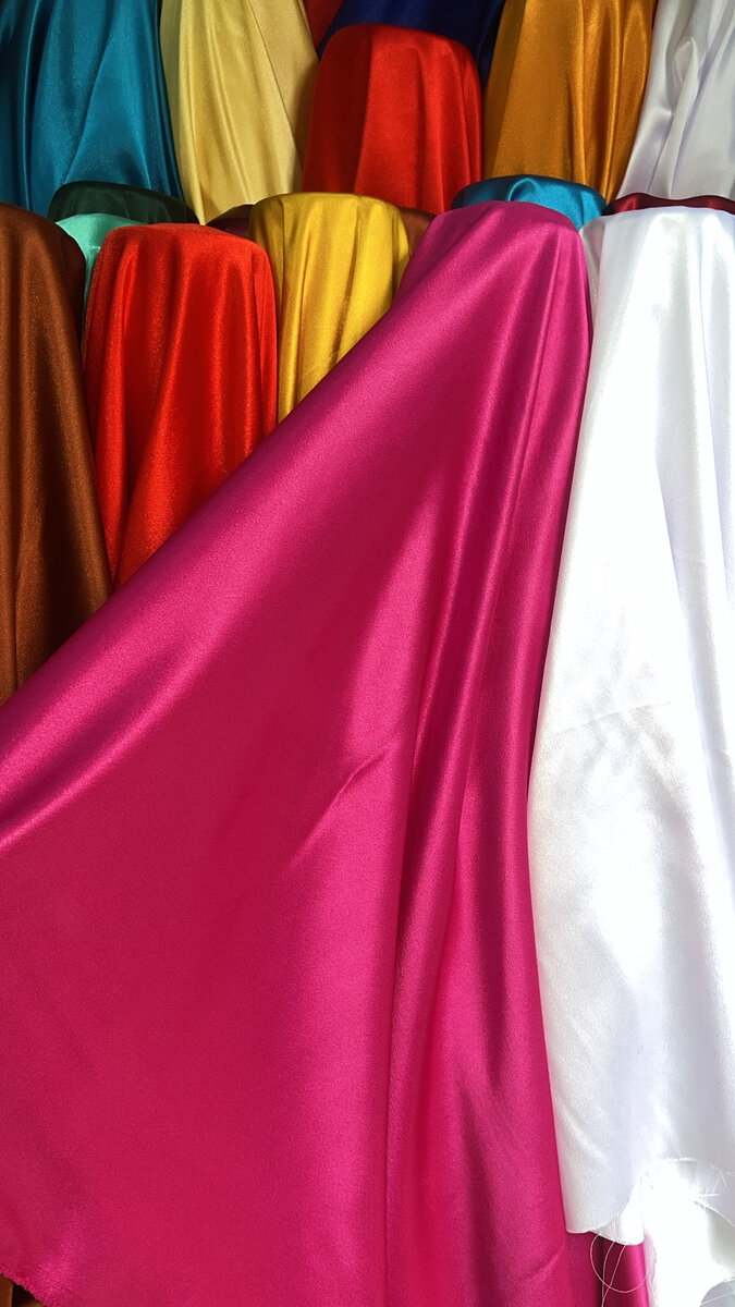 Tissu en grain de diamants