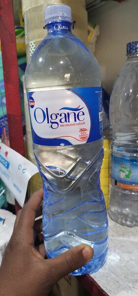 Bouteille d'eau minérale 1 L