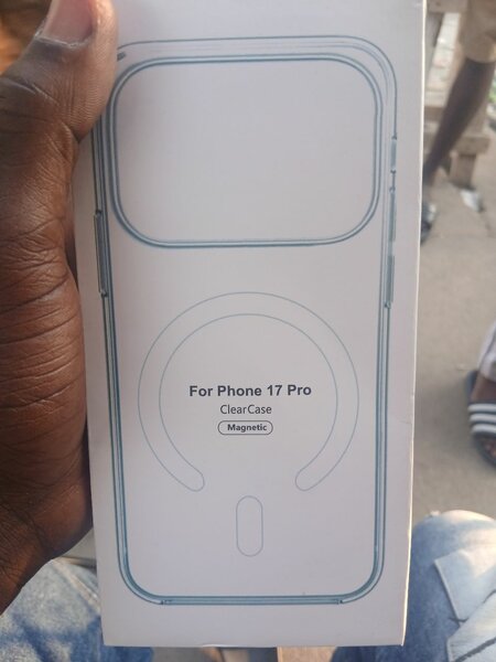 Coque Magnétique Transparente iPhone 17 Pro