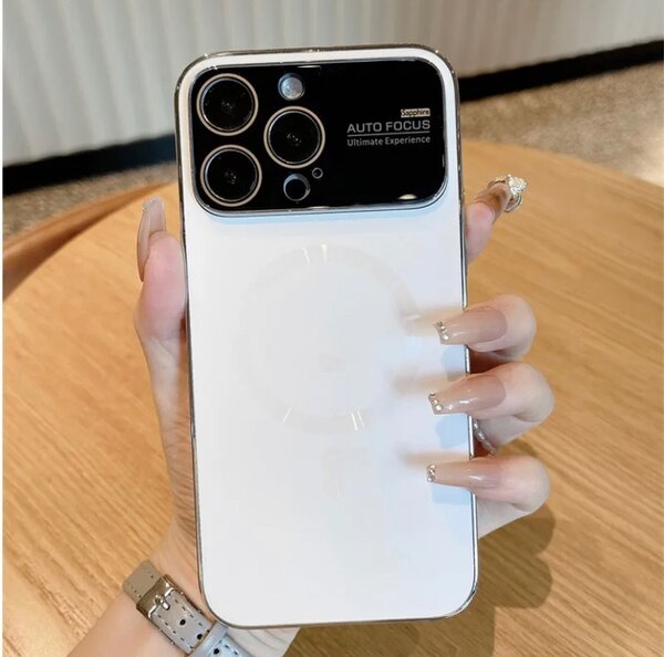 Coque en acrylique vitrée