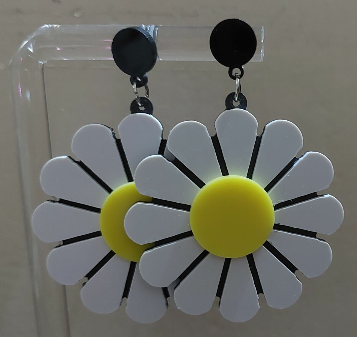 Flower earring stud type,  light weight, large in size