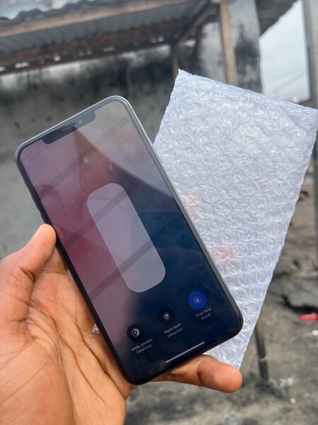 iPhone XS Max 64Go