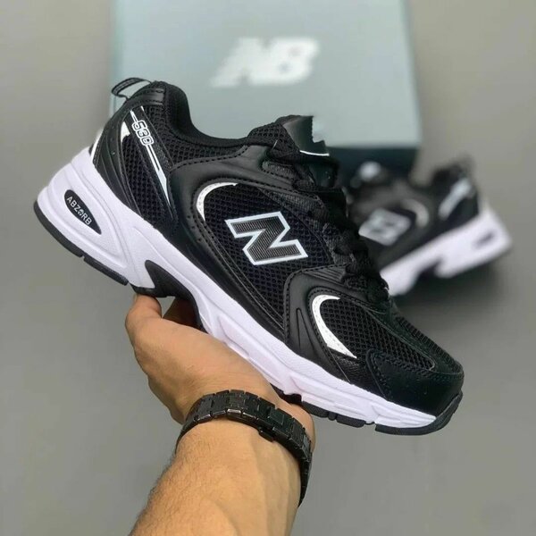 New Balance 530 noir et blanc
