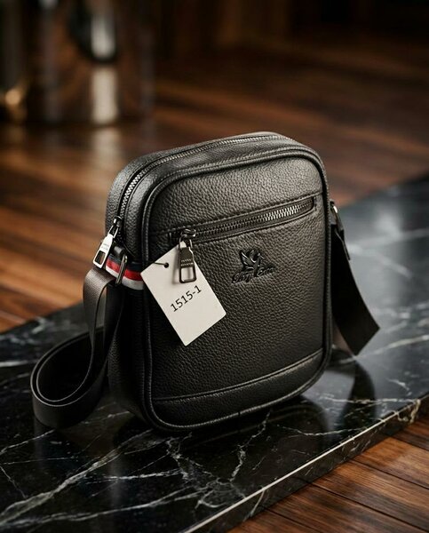 Sac banane en cuir noir pour homme