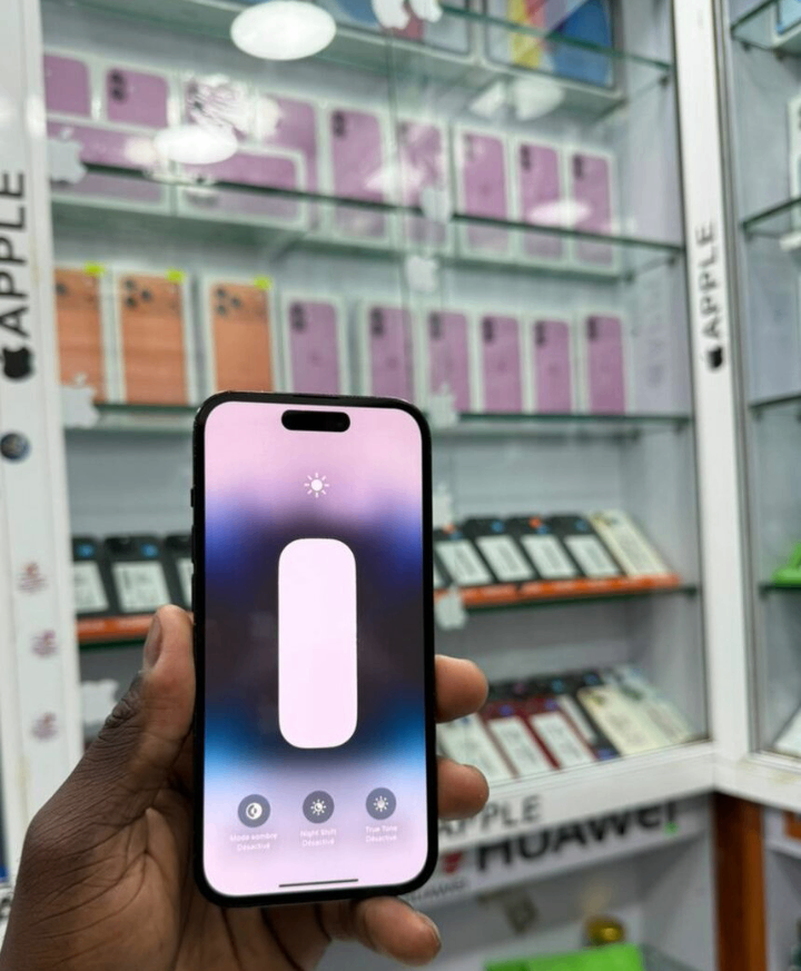 iPhone 14 pro Noir 256 Go