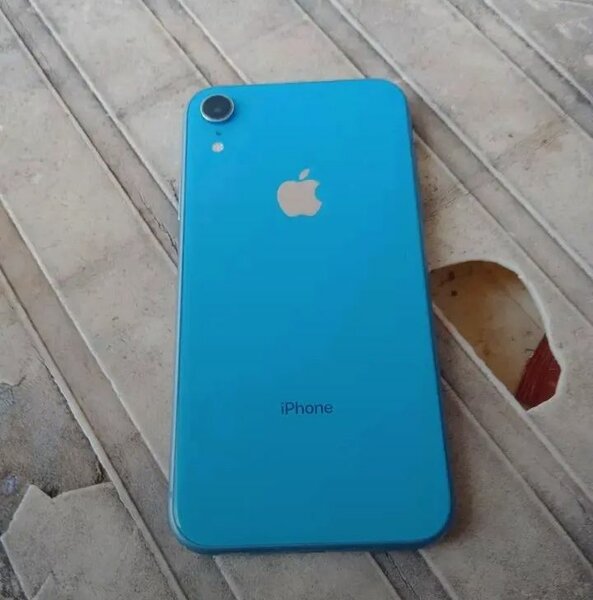 iPhone XR Bleu