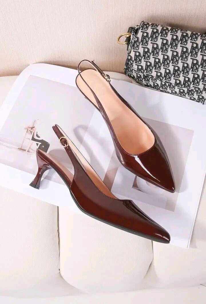 Escarpins à talons rouge élégants