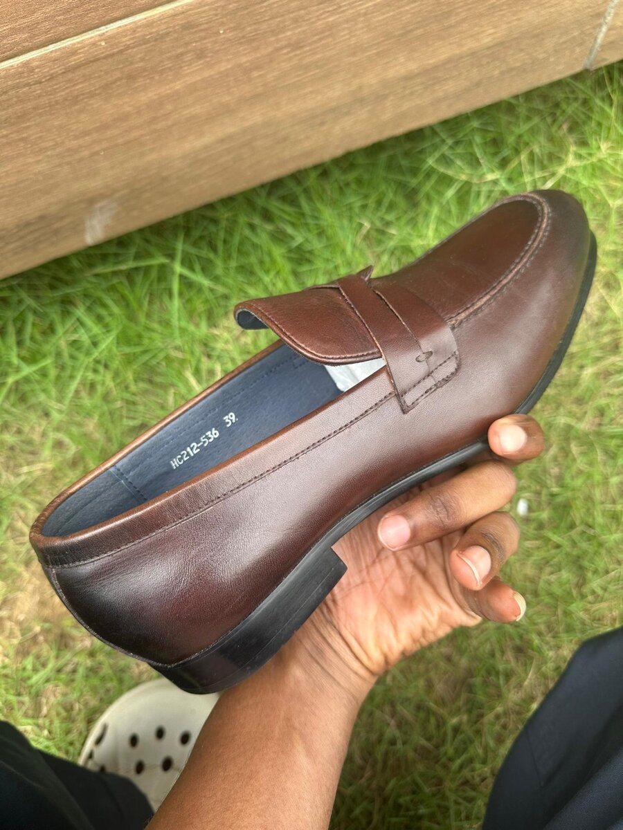 Mocassins en cuir marron