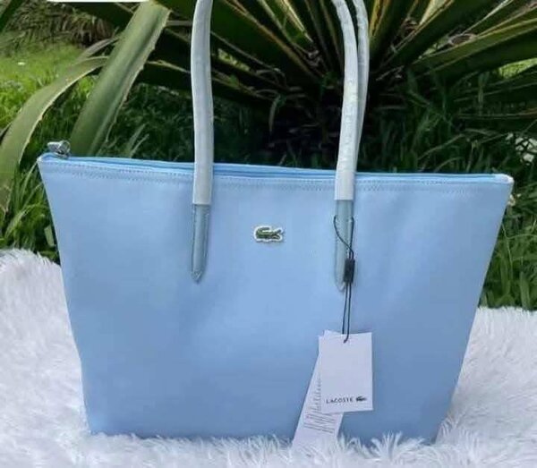 Sac à main Lacoste élégant