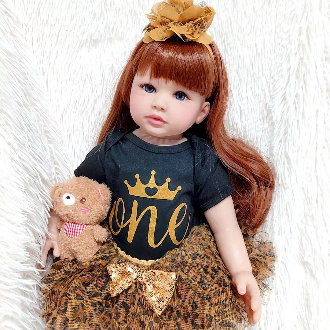 Poupée réaliste bébé fille