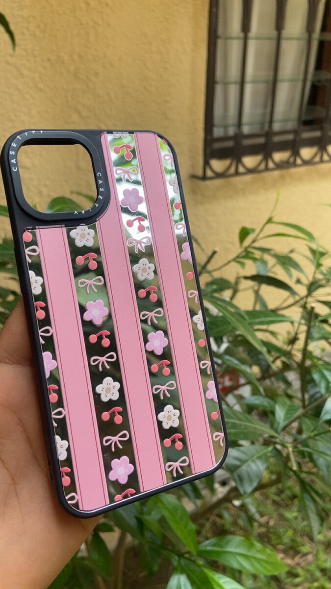 Coque iPhone Fleurs Roses