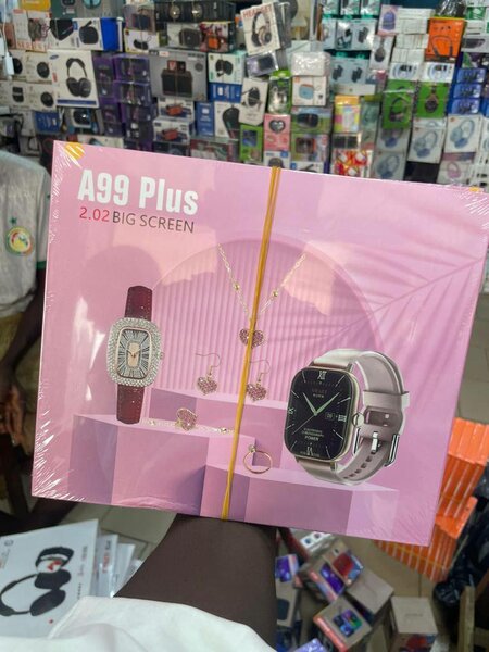 Montre intelligente brillante