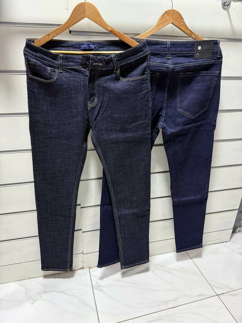 Jeans slim homme modernes