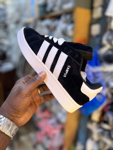 Adidas Campus Sneakers