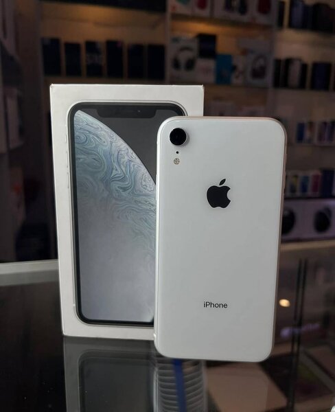IPHONE XR 128GB {Dual Sim}