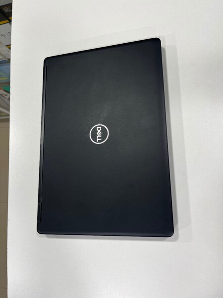 Dell Latitude 5490 (14-inch)   Intel Core i5 (8th Gen)