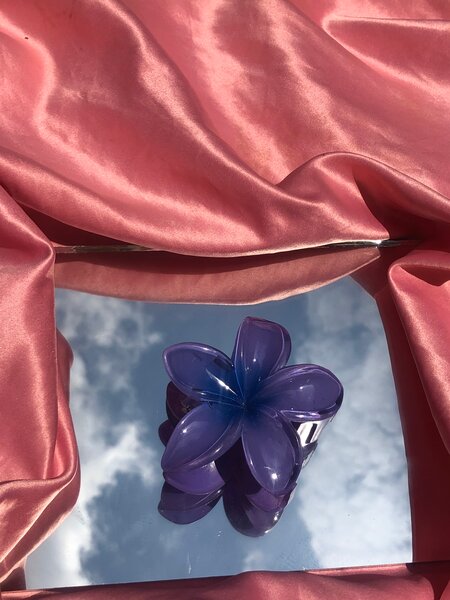 Pince à cheveux fleur violette