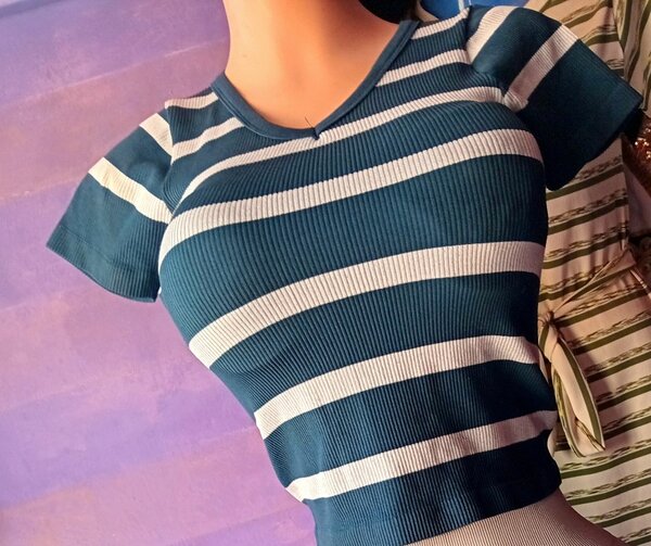 T-shirt rayé bleu et blanc pour femme