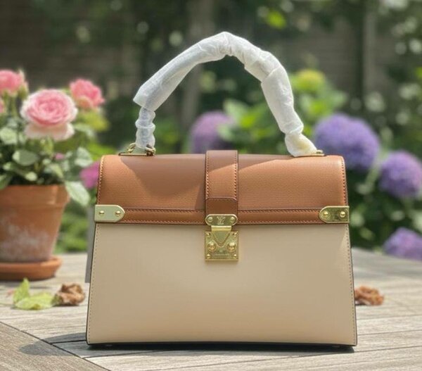 Sac à main en cuir élégant