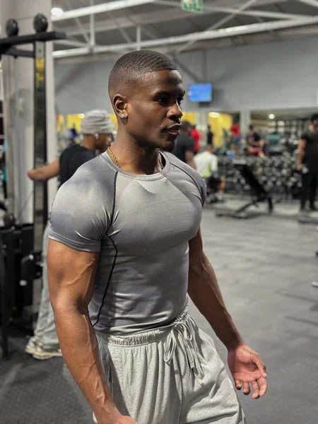 T-shirt sportif ajusté homme