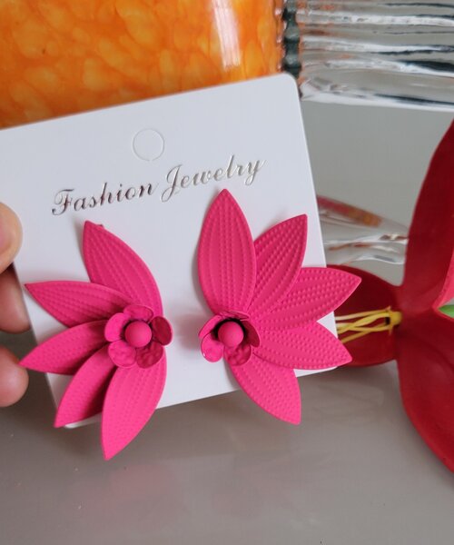Boucles d'oreilles florales élégantes