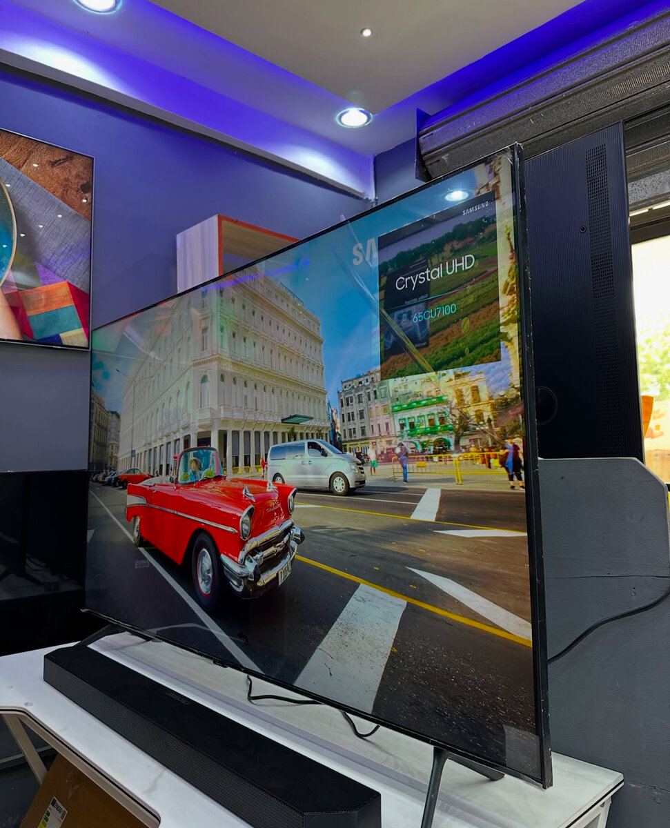 Samsung Television 65" UHD 4K series 7