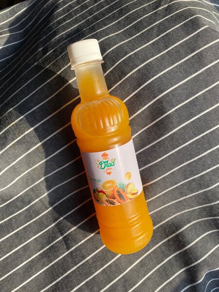 Jus dun cocktail de fruits