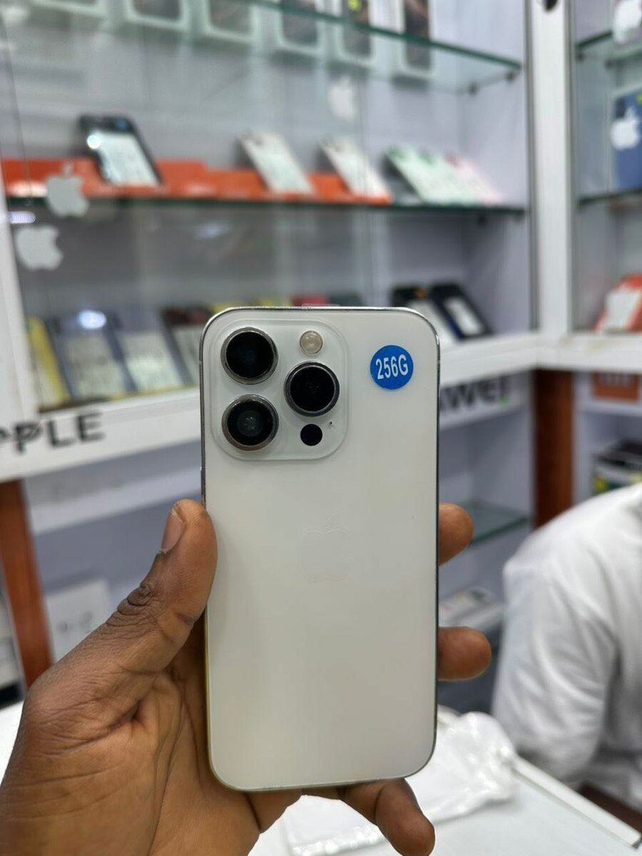 14 pro 256 giga écran changé