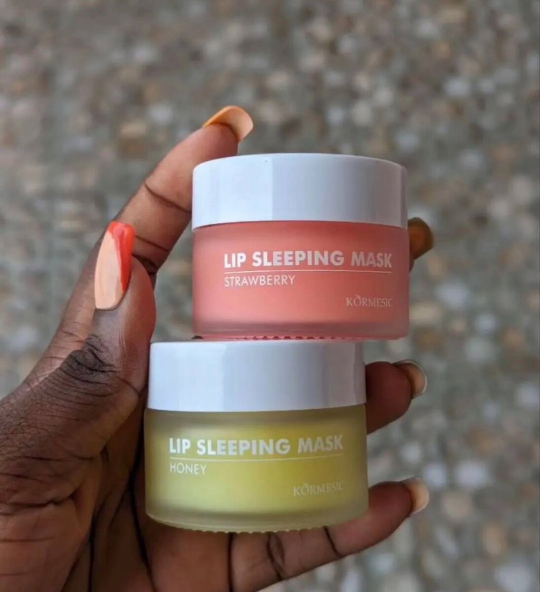 Sleeping lip mask
