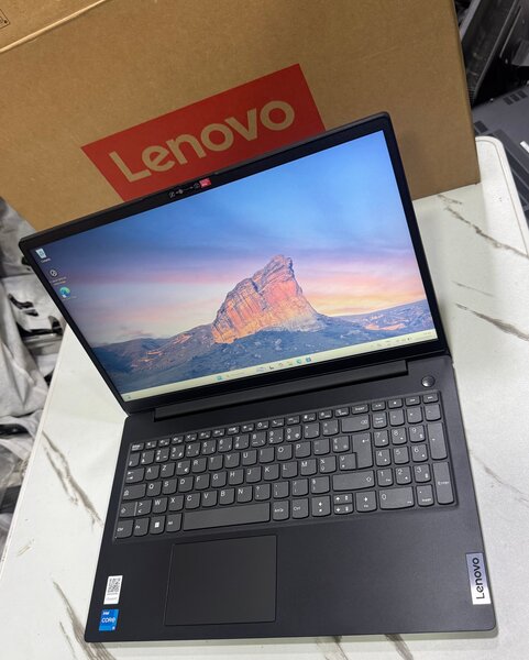 lenovo ideapad v15 i5 13th gén