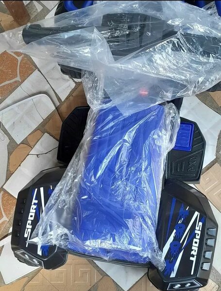 Voiture électrique enfant 4x4