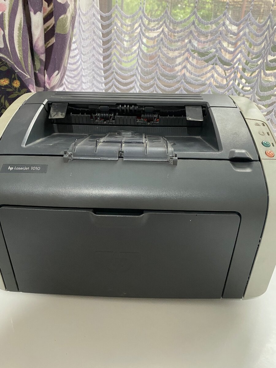 Принтер Hp laserjet1010