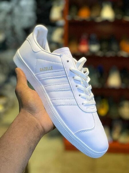 Baskets Adidas blanches