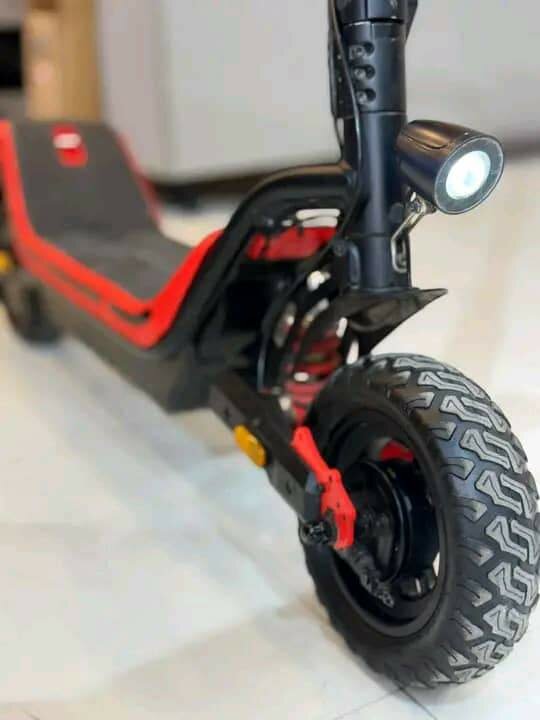 Trottinette électrique tout-terrain